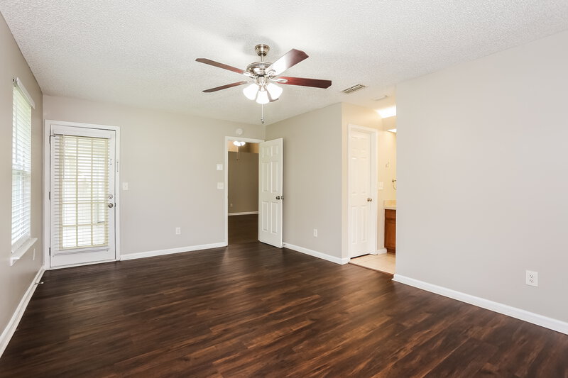 2,140/Mo, 9260 Topohill Ct Jacksonville, FL 32225 Main Bedroom View 2