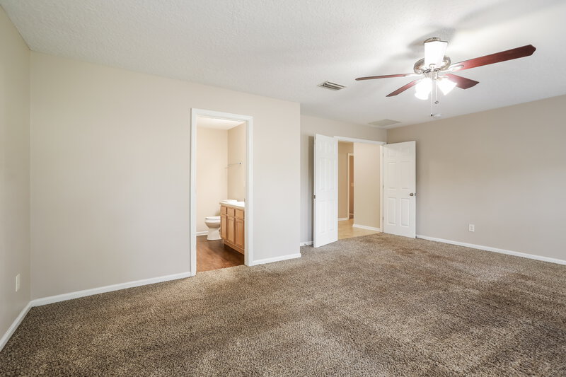 1,745/Mo, 7109 Beekman Lake Dr Jacksonville, FL 32222 Main Bedroom View 2