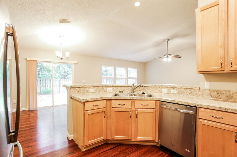 2,710/Mo, 1322 Dunns Lake Dr Jacksonville, FL 32218 Kitchen View 2