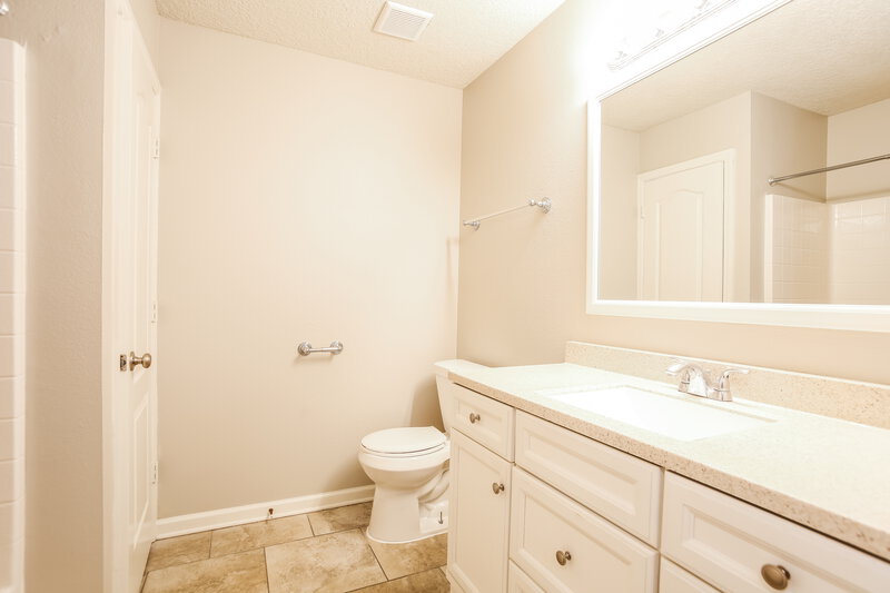 2,710/Mo, 1322 Dunns Lake Dr Jacksonville, FL 32218 Bathroom View