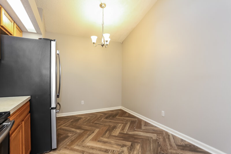 1,830/Mo, 1148 Brookwood Bluff Rd E Jacksonville, FL 32225 Kitchen View 3