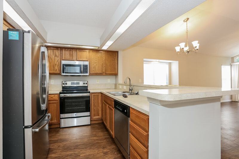 2,710/Mo, 10321 Homard Blvd N Jacksonville, FL 32225 Kitchen View 2