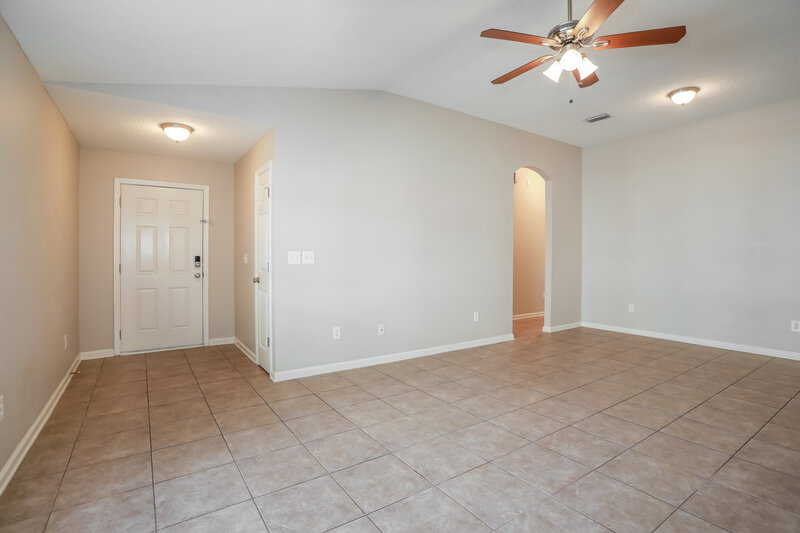 2,215/Mo, 2109 S Cranbrook Ave St Augustine, FL 32092 Living Room View
