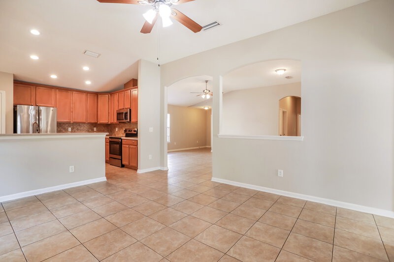 2,215/Mo, 2109 S Cranbrook Ave St Augustine, FL 32092 Dining Room View 2