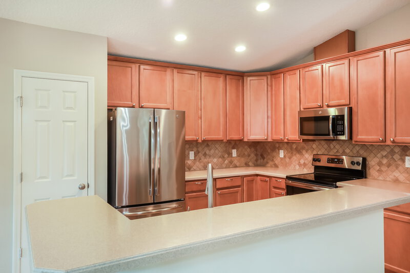 2,215/Mo, 2109 S Cranbrook Ave St Augustine, FL 32092 Kitchen View