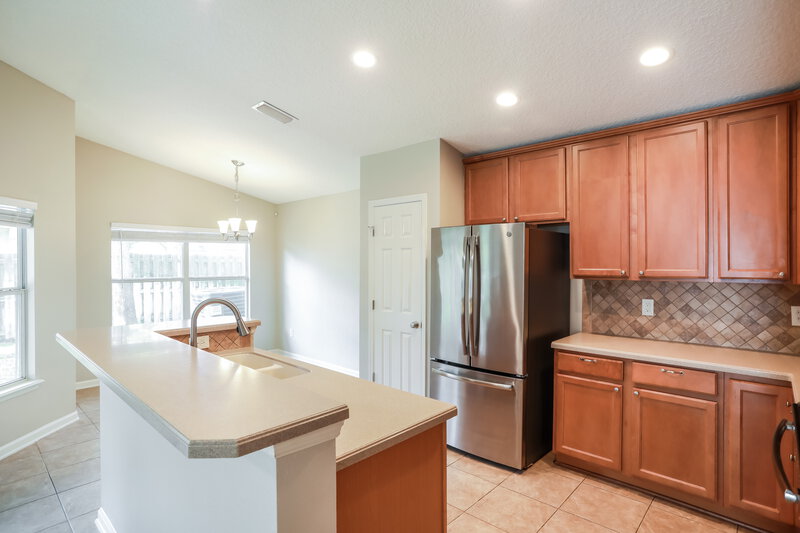2,215/Mo, 2109 S Cranbrook Ave St Augustine, FL 32092 Kitchen View 2