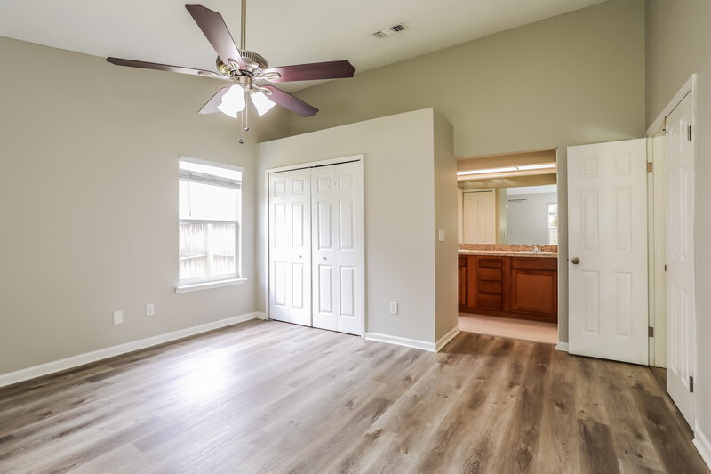 1,765/Mo, 8072 Honeysuckle Ln Jacksonville, FL 32244 Main Bedroom View