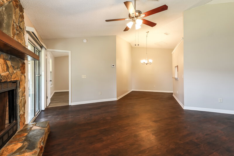 1,545/Mo, 7973 Swamp Flower Dr E Jacksonville, FL 32244 Living Room View 2
