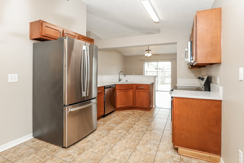 1,985/Mo, 6811 Majorca Ct Jacksonville, FL 32222 Kitchen View