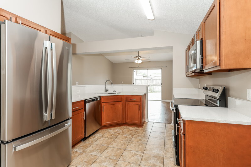 1,985/Mo, 6811 Majorca Ct Jacksonville, FL 32222 Kitchen View 2