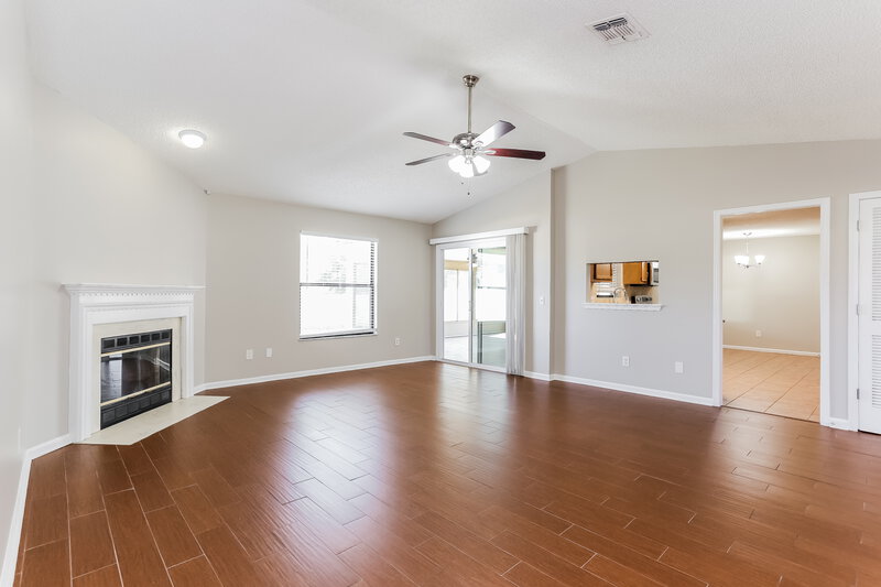 1,980/Mo, 11690 Cherry Bark Dr Jacksonville, FL 32218 Living Room View