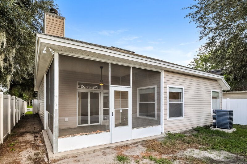 1,875/Mo, 4508 Campus Hills Cir Jacksonville, FL 32218 Rear View