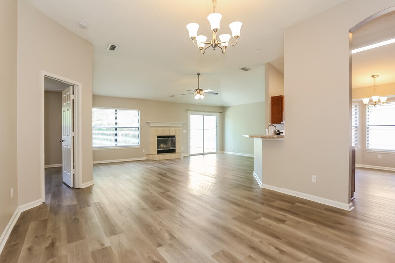 2,020/Mo, 1560 Beecher Ln Orange Park, FL 32073 Dining Room View 2