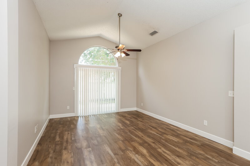 1,850/Mo, 1544 Slash Pine Ct Orange Park, FL 32073 Living Room View 2