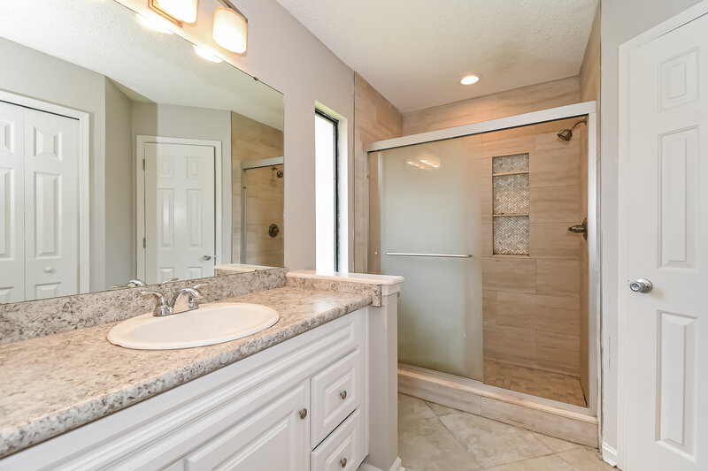 1,890/Mo, 5328 Tessa Ter Jacksonville, FL 32244 Main Bathroom View