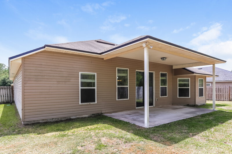 2,260/Mo, 11829 Parker Lakes Dr Jacksonville, FL 32221 Rear View