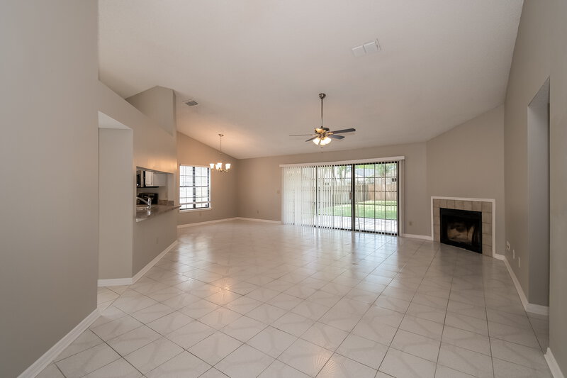 1,790/Mo, 8118 Loch Lomond Ln Jacksonville, FL 32244 Living Room View