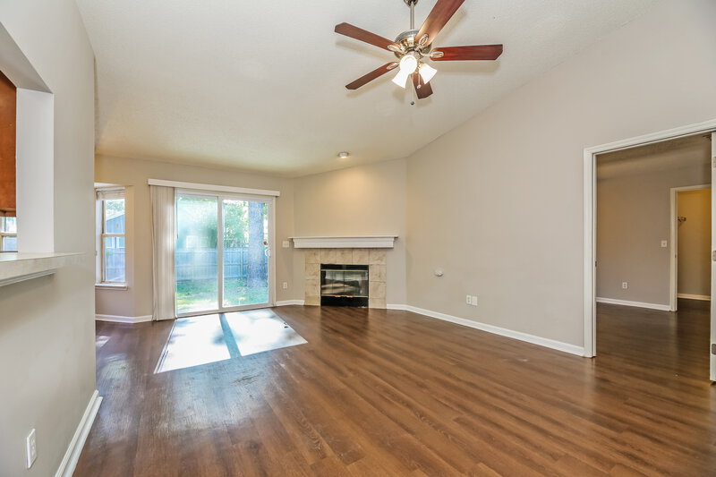 2,025/Mo, 2863 Sandy Beach Ln Jacksonville, FL 32277 Living Room View