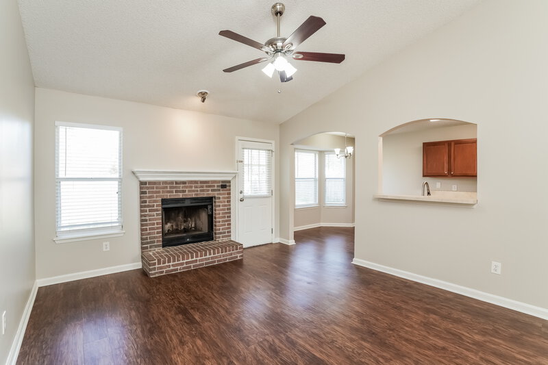 1,945/Mo, 1870 Twin Peak Ct Middleburg, FL 32068 Living Room View