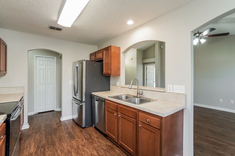 1,945/Mo, 1870 Twin Peak Ct Middleburg, FL 32068 Kitchen View 2