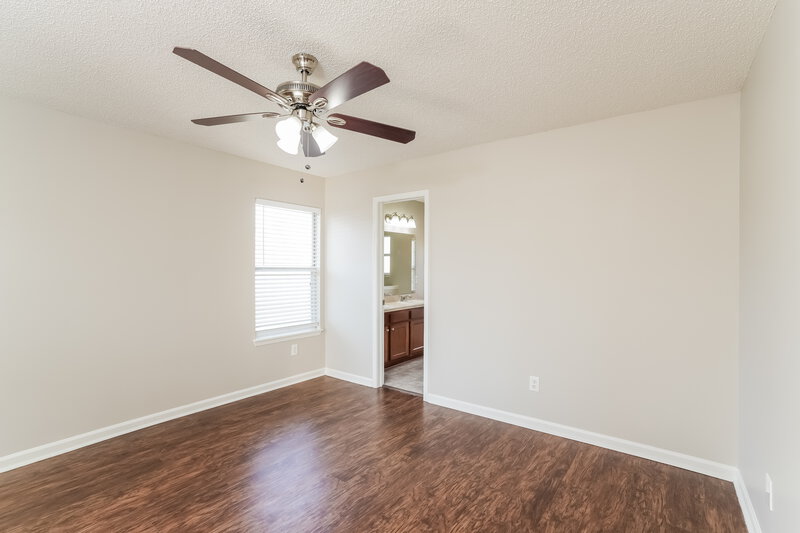 1,945/Mo, 1870 Twin Peak Ct Middleburg, FL 32068 Main Bedroom View