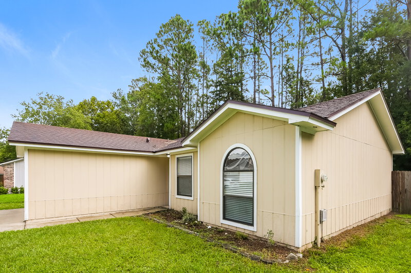 2,270/Mo, 8050 Cumberland Gap Trl Jacksonville, FL 32244 Front View
