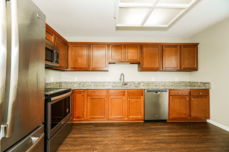 2,270/Mo, 8050 Cumberland Gap Trl Jacksonville, FL 32244 Kitchen View