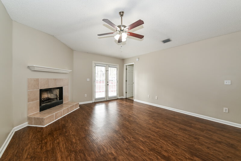 1,980/Mo, 11194 Mikris Dr S Jacksonville, FL 32225 Living Room View 2