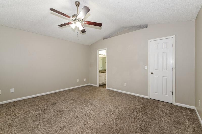 1,980/Mo, 11194 Mikris Dr S Jacksonville, FL 32225 Main Bedroom View