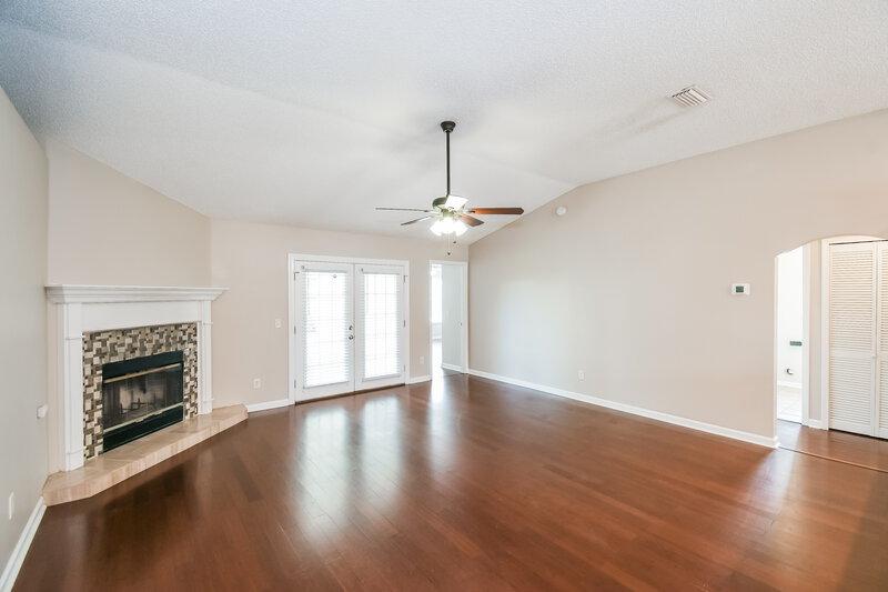1,970/Mo, 3279 Chad Bourne Dr Green Cove Springs, FL 32043 Living Room View