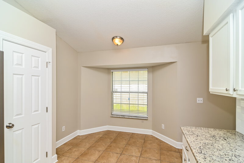2,105/Mo, 2959 Waters View Cir Orange Park, FL 32073 Breakfast Nook View