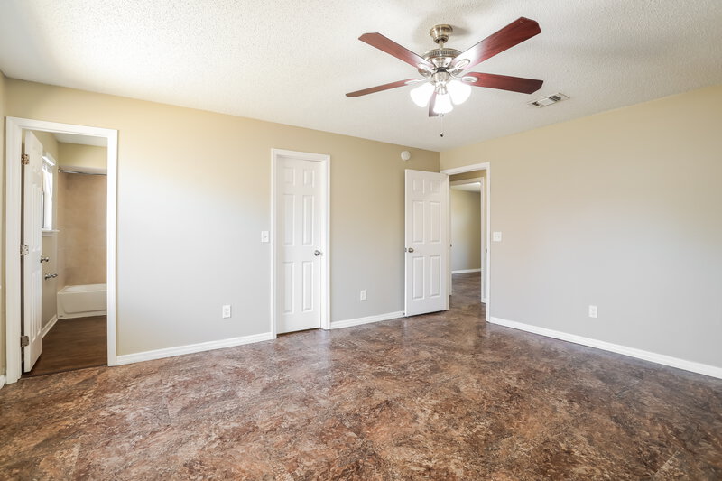 2,180/Mo, 11041 Losco Jct Dr Jacksonville, FL 32257 Main Bedroom View