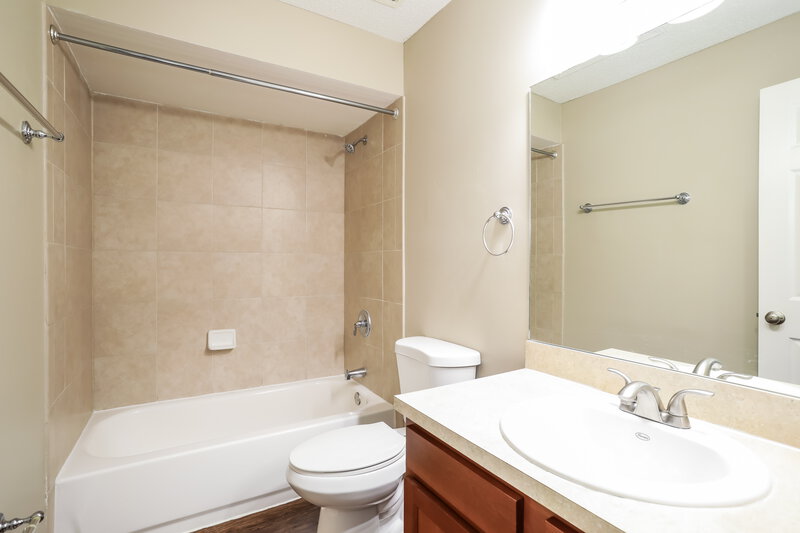 2,180/Mo, 11041 Losco Jct Dr Jacksonville, FL 32257 Bathroom View