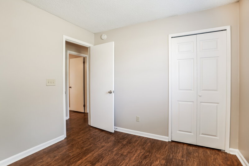 1,615/Mo, 7416 Cinnamon Lakes Dr Jacksonville, FL 32244 Bedroom View