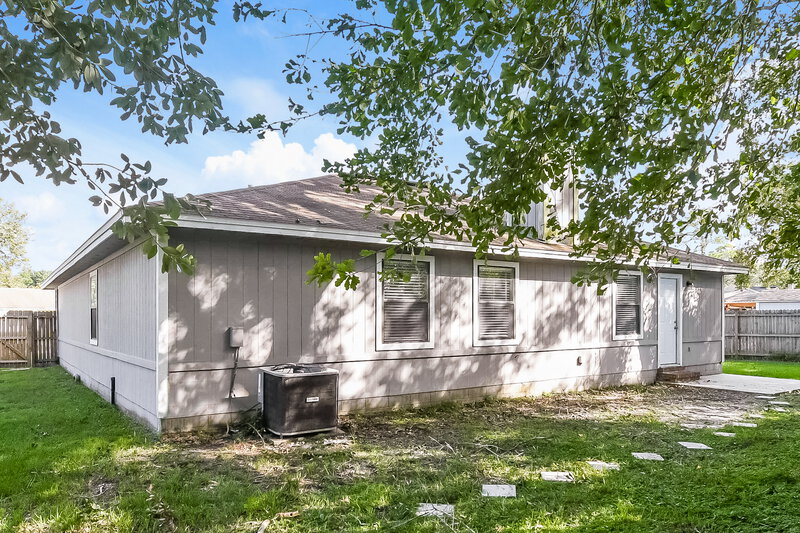 1,950/Mo, 10818 Carrington Ct Jacksonville, FL 32257 Rear View 2