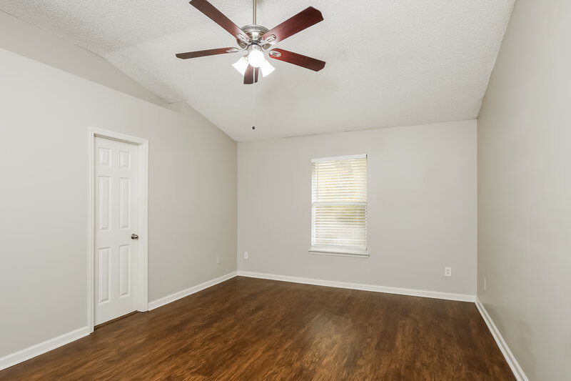 2,130/Mo, 7811 Invermere Blvd N Jacksonville, FL 32244 Main Bedroom View