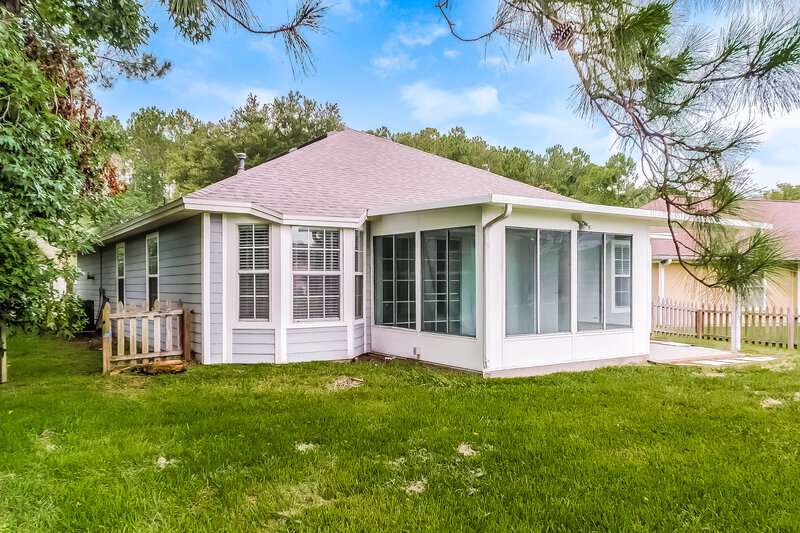 2,225/Mo, 11132 Coldfield Dr Jacksonville, FL 32246 Rear View