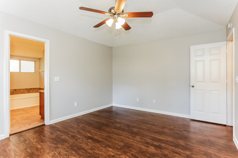 1,750/Mo, 3250 Guernsey Ct Jacksonville, FL 32226 Main Bedroom View