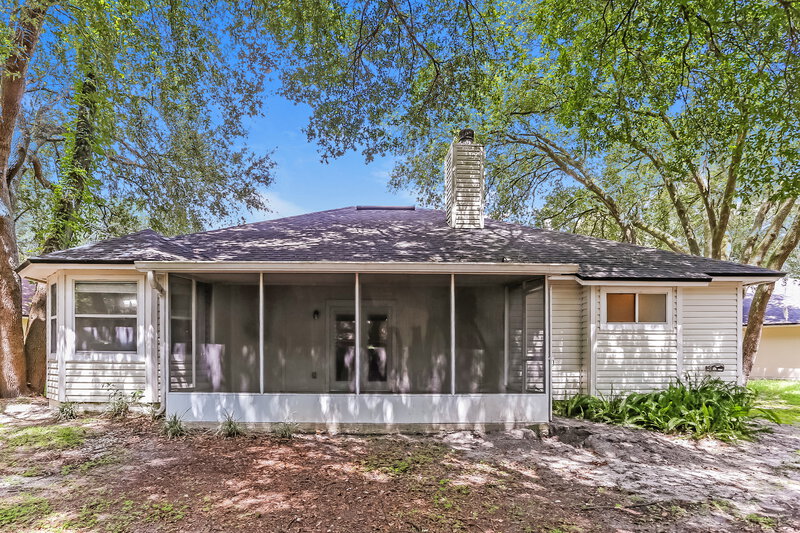 1,750/Mo, 3250 Guernsey Ct Jacksonville, FL 32226 Rear View