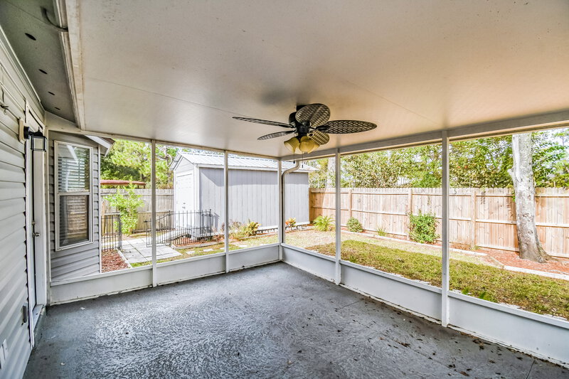1,690/Mo, 8773 Spring Harvest Ln E Jacksonville, FL 32244 Sun Room View