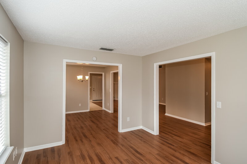 1,690/Mo, 8773 Spring Harvest Ln E Jacksonville, FL 32244 Family Room View