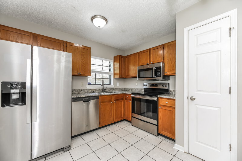 1,790/Mo, 10871 Copper Creek Ct Jacksonville, FL 32218 Kitchen View 2