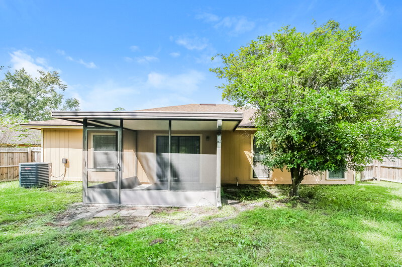 2,075/Mo, 10871 Copper Creek Ct Jacksonville, FL 32218 Rear View