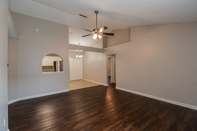 1,705/Mo, 1865 Sheraton Lakes Cir Middleburg, FL 32068 Living Room View 3