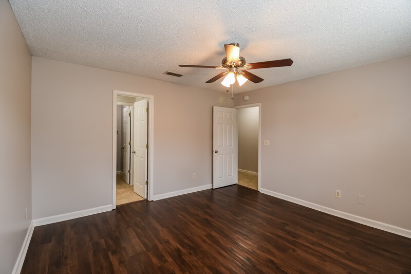 1,705/Mo, 1865 Sheraton Lakes Cir Middleburg, FL 32068 Main Bedroom View 2