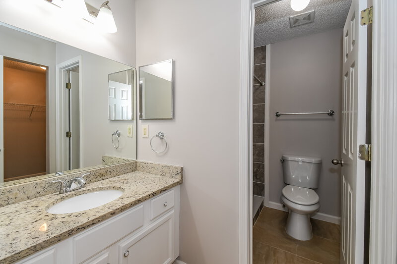 1,705/Mo, 1865 Sheraton Lakes Cir Middleburg, FL 32068 Main Bathroom View