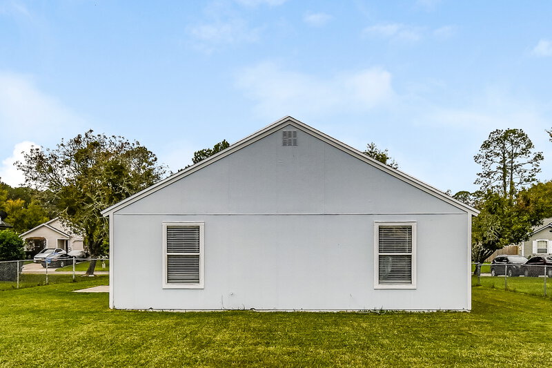 1,705/Mo, 1865 Sheraton Lakes Cir Middleburg, FL 32068 Rear View