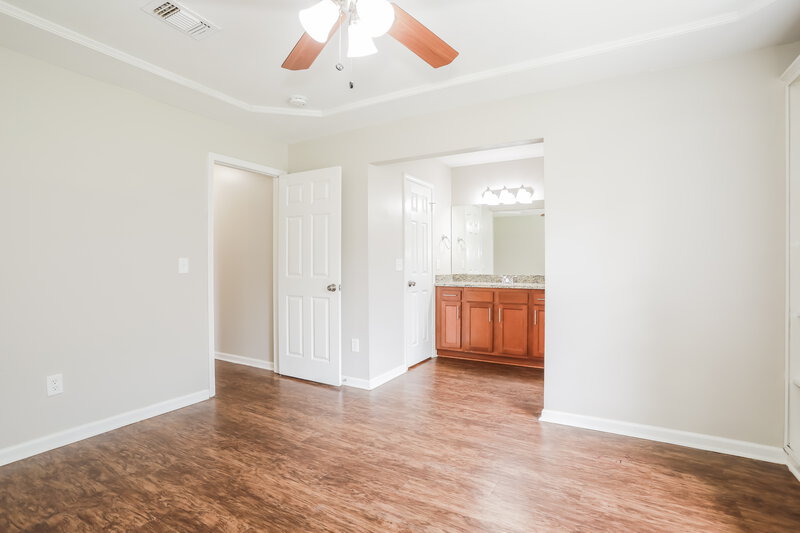 1,890/Mo, 10027 Huntington Forest Blvd E Jacksonville, FL 32257 Main Bedroom View 2