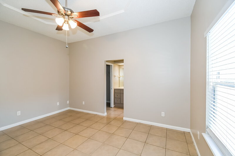 1,910/Mo, 7726 Mistwood Cir W Jacksonville, FL 32244 Main Bedroom View 2