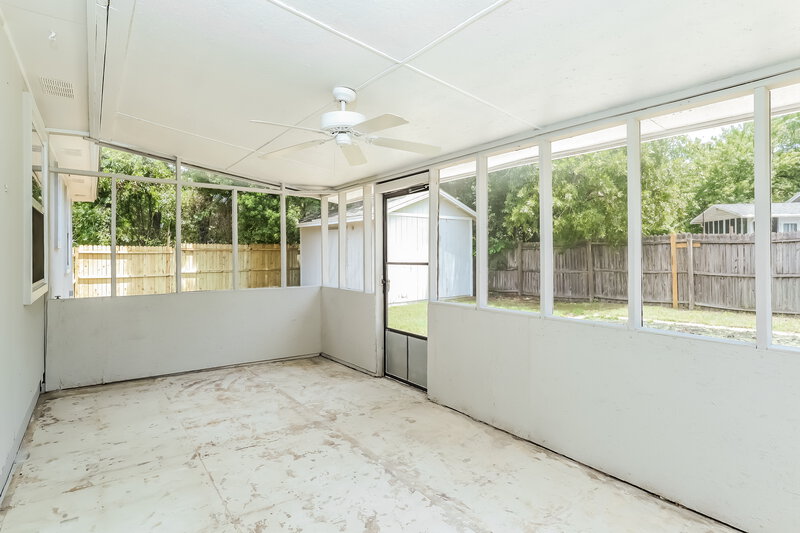 2,100/Mo, 2095 Broad Oak Dr Jacksonville, FL 32225 Sun Room View